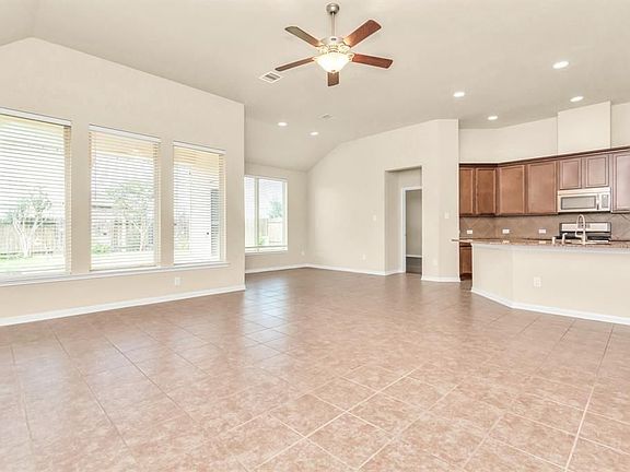 3rd image of 9407 Vista Falls Ct