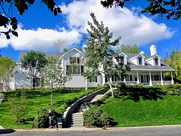 250 Garden Dr, Thousand Oaks, CA 91361