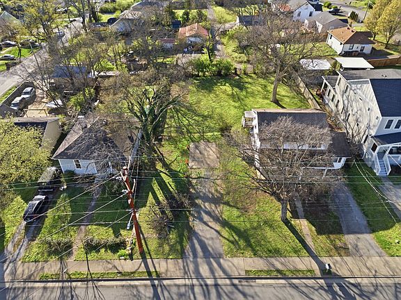 2nd image of 1704 Lischey Ave