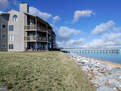 2131 Beach Village Ct APT 202, Annapolis, MD, 21403
