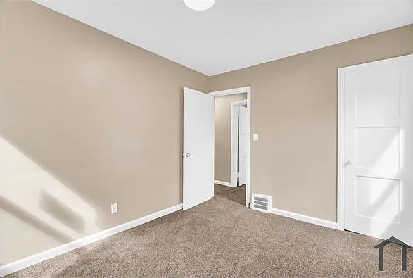 18148 Hull Ave — Photo 16