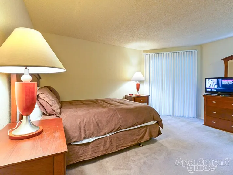 Bennett Properties Inc. DBA Villa Bonita — Photo 17
