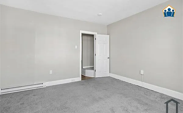 4038 N 8th St — Photo 15