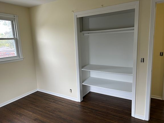 5th image of 108 Iris Dr
