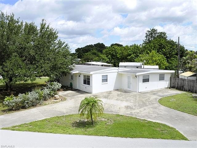 1st image of 922 Orange Blossom Ln