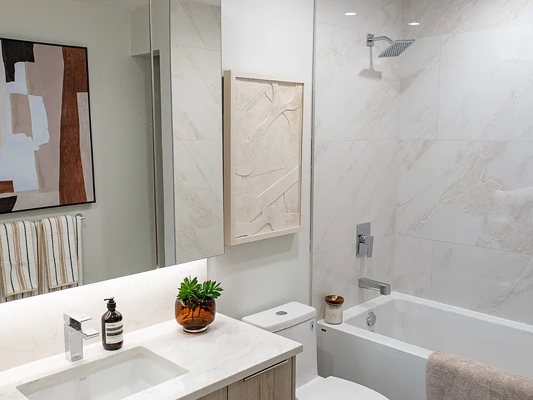 423 6th St #Townhouse 2 — Photo 17