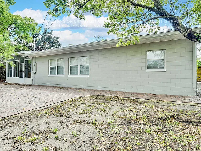 6461 Yellowstone St — Photo 25