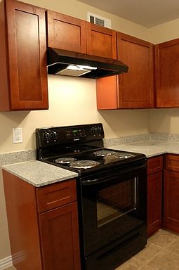 5th image of 6764 Trail Lake Dr Unit A