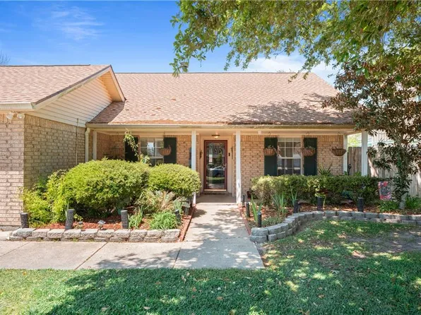 393 Moonraker Dr, Slidell, LA 70458