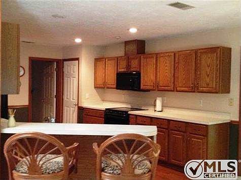 5th image of 1159 Corby Ct #3