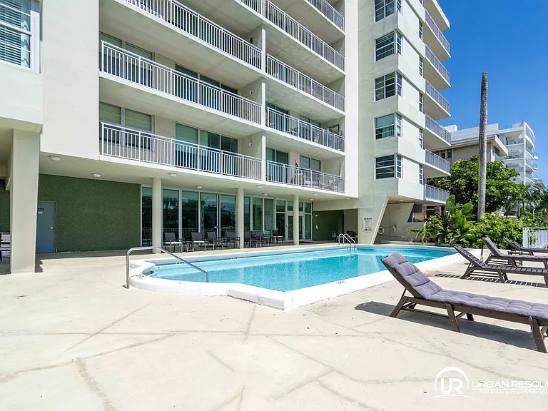 9500 W Bay Harbor Dr #7D — Photo 30