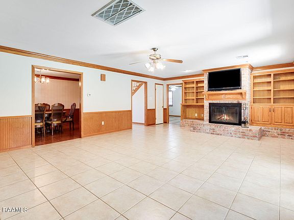 4th image of 2315 Starling Dr