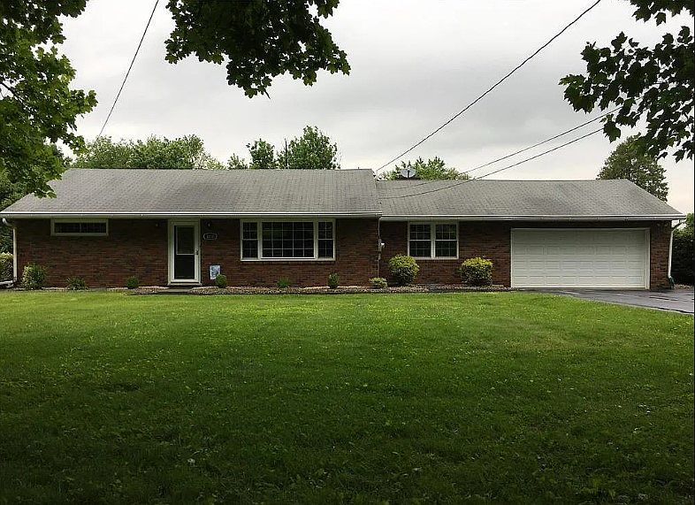 1st image of 1370 Oakwood Dr