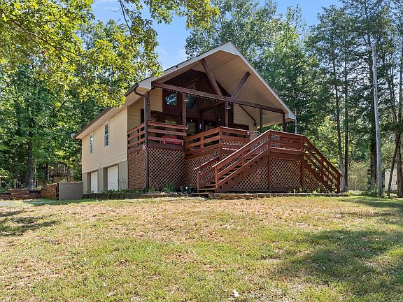 3rd image of 178 Cottage Cir