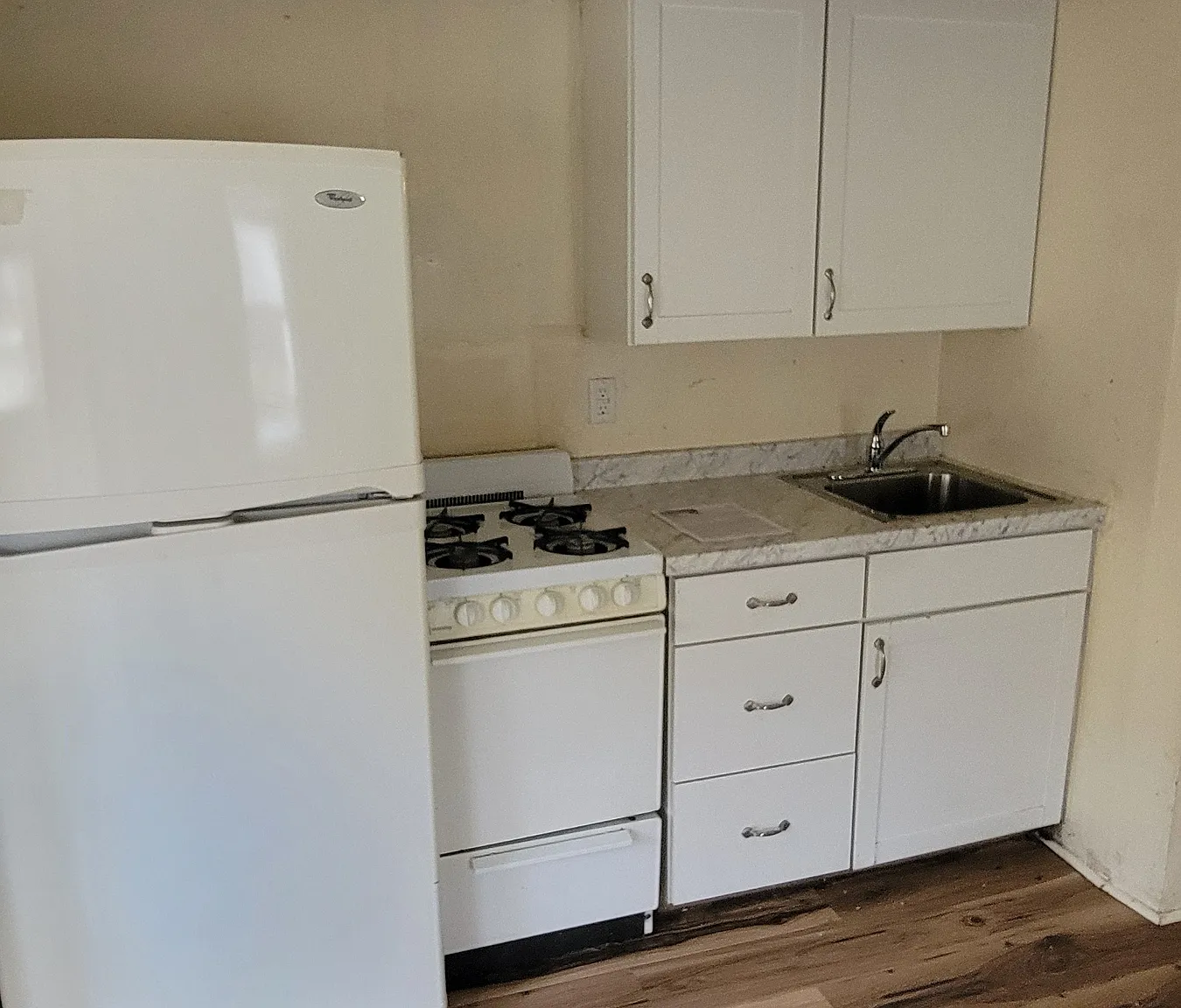 149 South 800 East - 4 — Photo 1