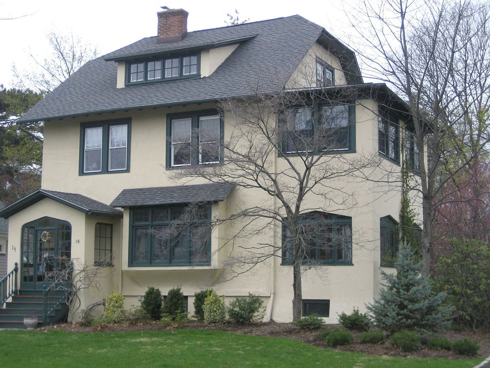 FRONT OF HOME VIEW #2