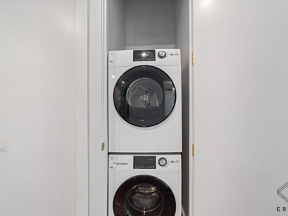 5th image of 97 Varet St #3R