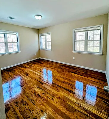 Rented by Keller Williams NYC | media 20