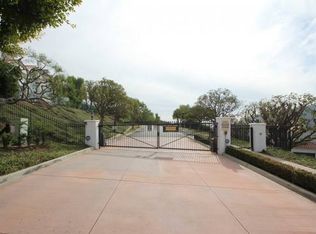 1756 Palisades Dr, Pacific Palisades, CA 90272