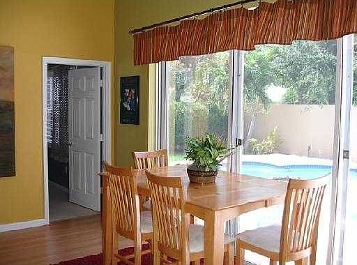 4th image of 10267 SW 58th St