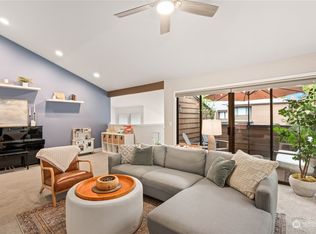 11500 NE 128th St APT 47, Kirkland, WA