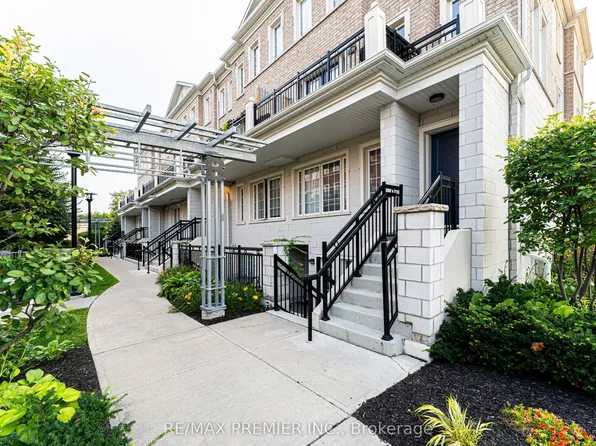 26 Bruce St #B02, Vaughan, ON L4L 0H4