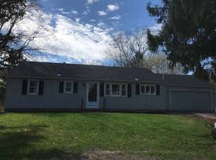 811 Moseley Rd, Fairport, NY 14450