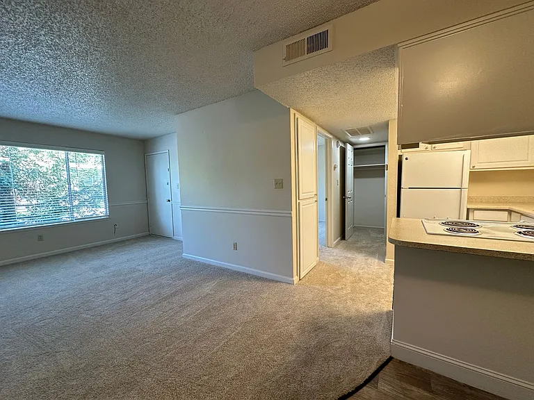 Northridge Terrace Apartments at 4900-4948 Stamas Lane, Fair Oaks California — Photo 18