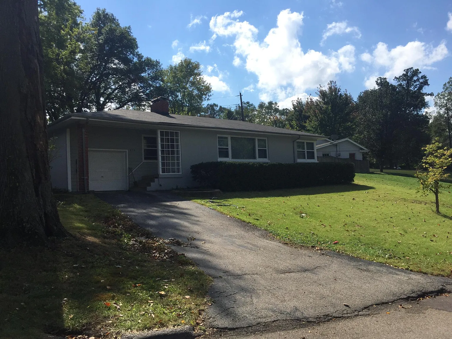 618 Lewiston Dr photo 1