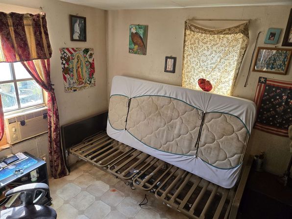 laredo-texas-49609482 picture