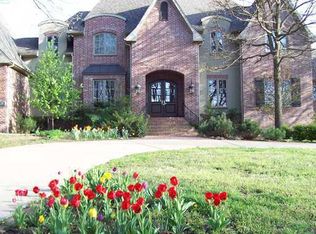 2818 W Seminole Dr, Rogers, AR 72758