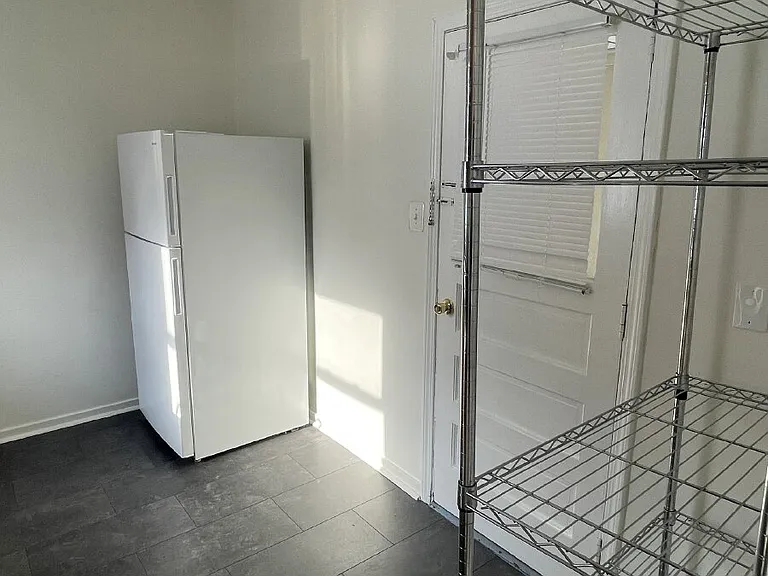 319 N Balph Ave — Photo 41
