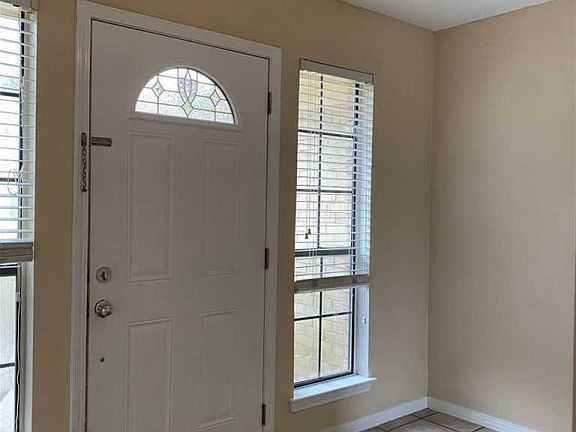 2nd image of 5935 Reynosa Dr