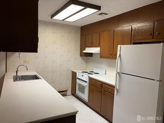4th image of 278 Crosse Dr APT 1C