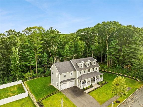2nd image of 103 Plantation Cir