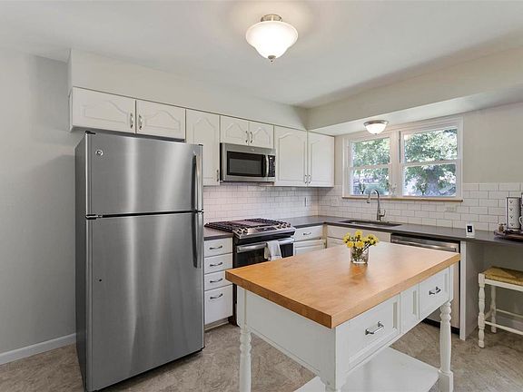 5th image of 12107 Wesland Dr