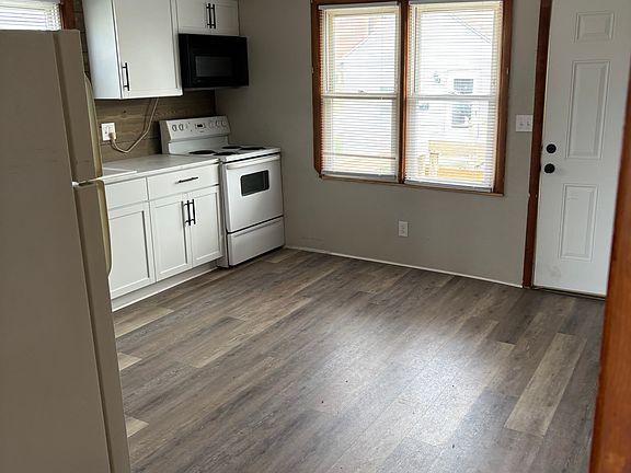 3rd image of 405 E Christy St