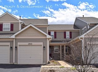 2957 White Thorn Cir, Naperville, IL 60564