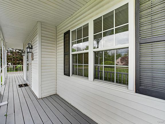 4th image of 129 Moonlight Drive