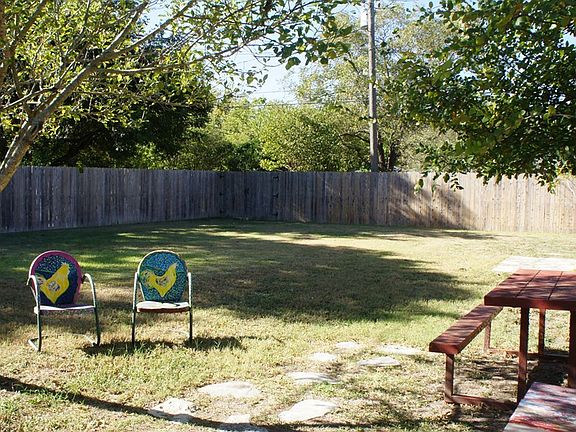 4th image of 503 Bluebonnet Dr