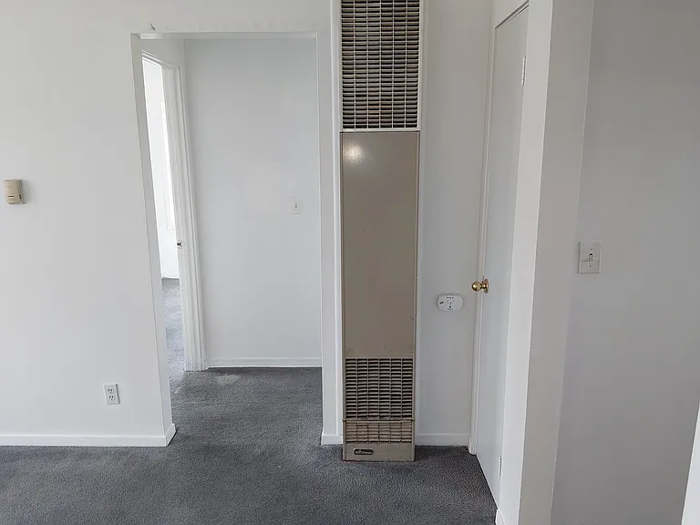 303 S State St #2-C — Photo 21