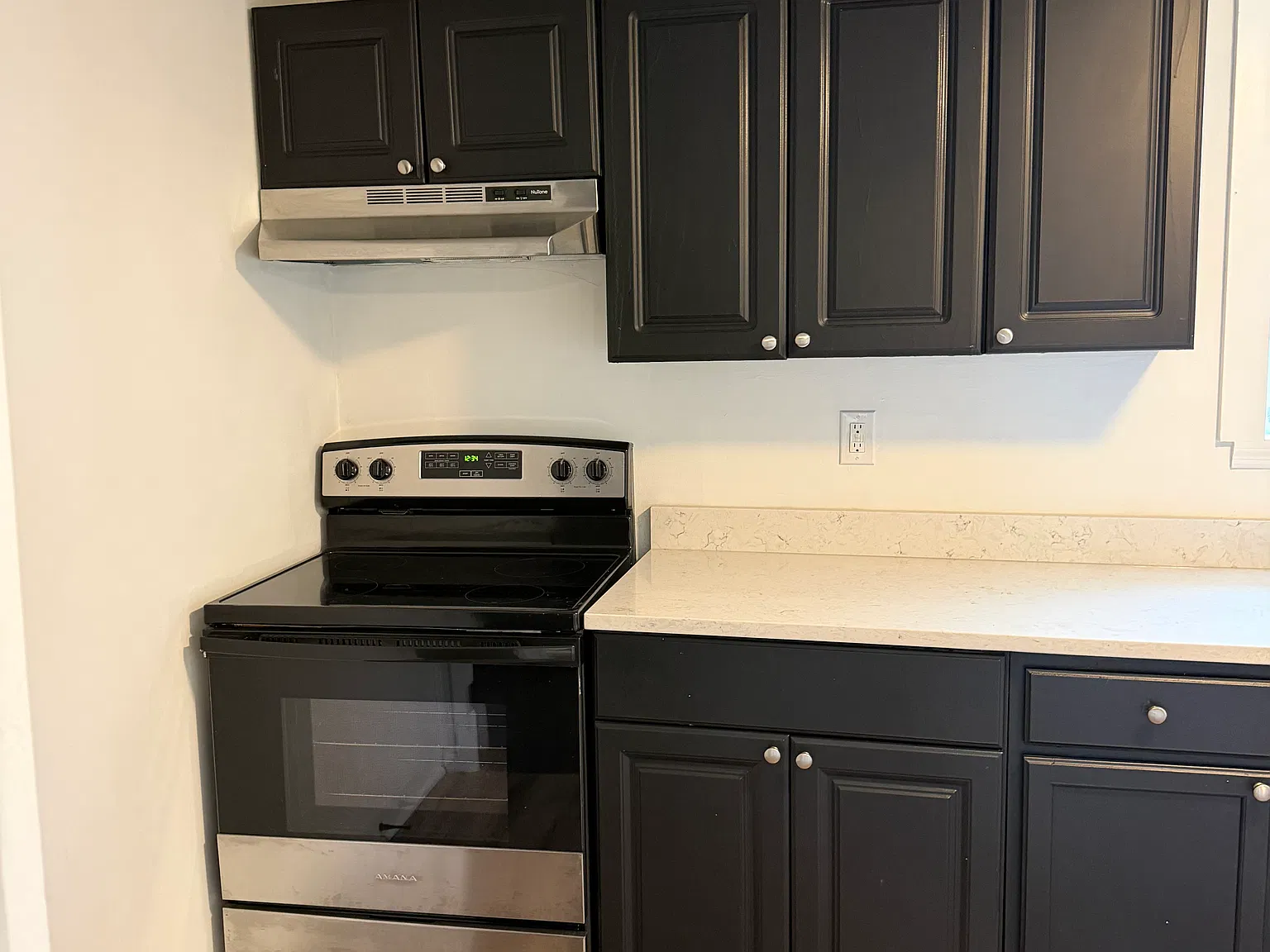 2 bed, 900 sqft, $1,400 — Photo 4