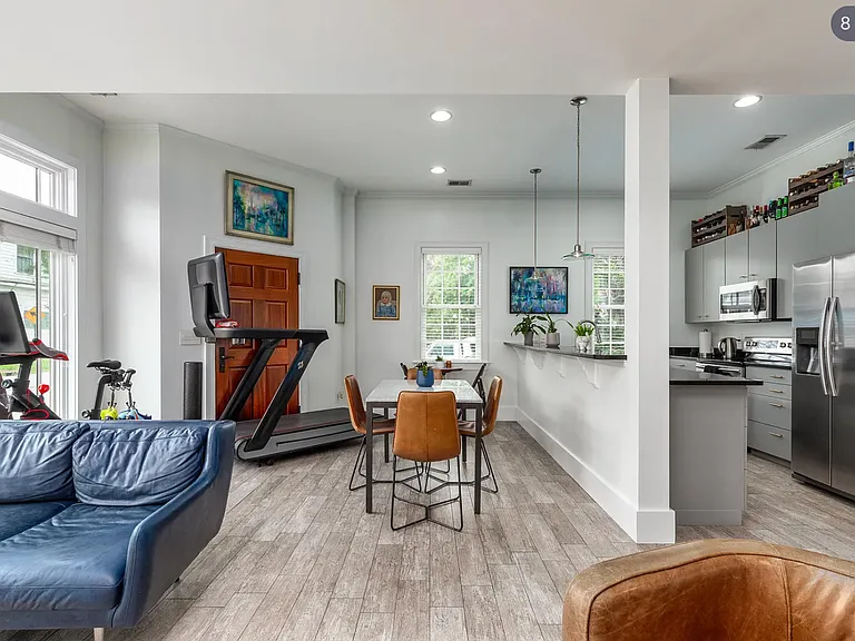 348 Ashley Ave — Photo 9