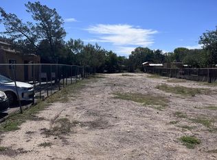 906 Candelaria Rd NW, Albuquerque, NM 87107