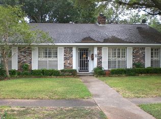 8007 Sharpview Dr, Houston, TX 77036