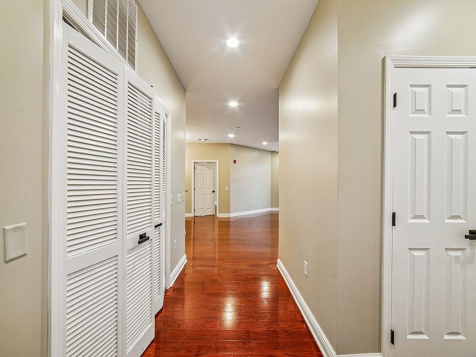 1st image of 7400 River Rd APT 437