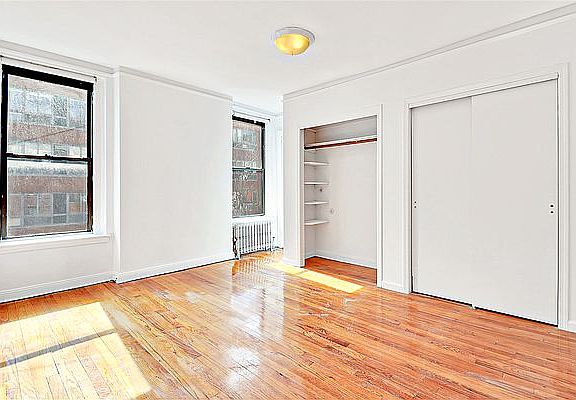 4th image of 415 3rd Ave #2B
