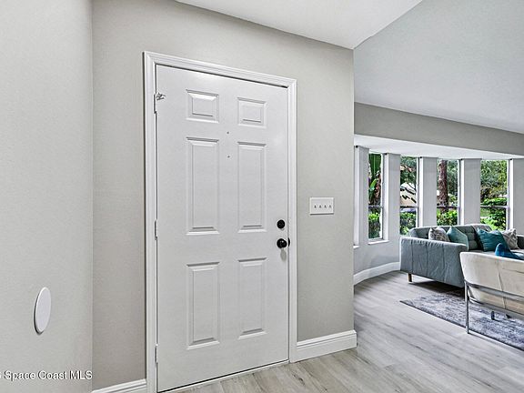 4th image of 1170 Mina Ave NE