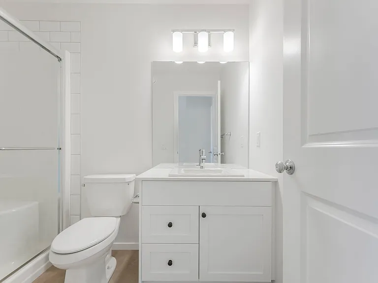545 Black Stone Blvd — Photo 25