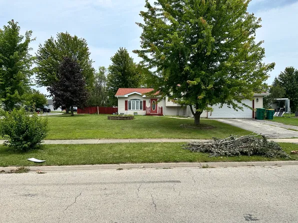 926 Arrowhead Dr, Elwood, IL 60421